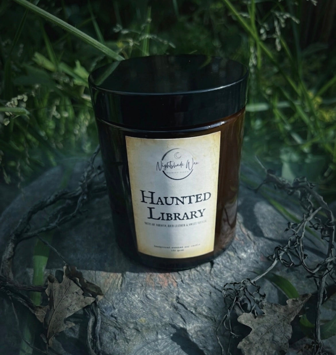 Haunted Library (tobacco/leather/vanilla) • Apothecary geurkaars 🦇